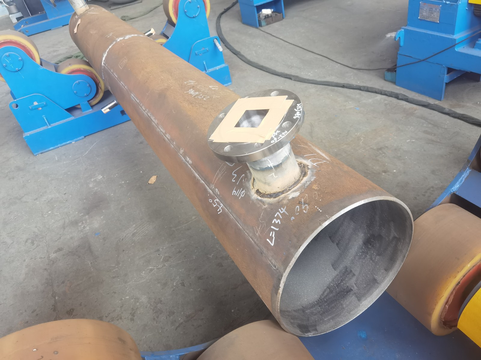 利玛特管壳式换热器产品图（ASME U + KGS 认证产品，代表性照片）